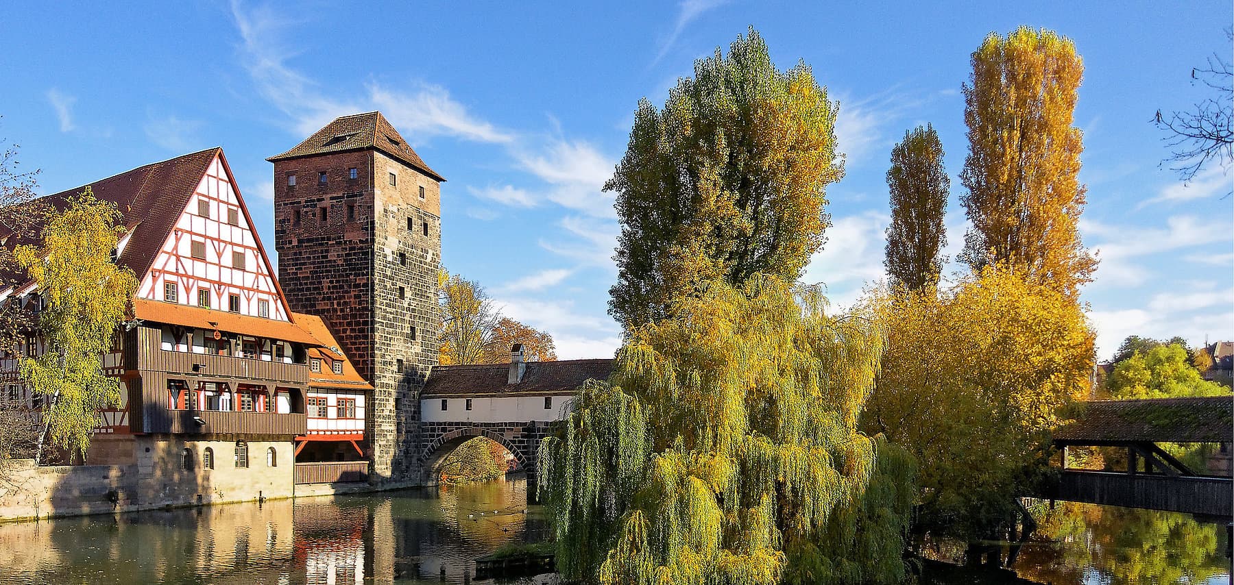 Historische Fachwerkhäuser an der Pegnitz in Nürnberg
