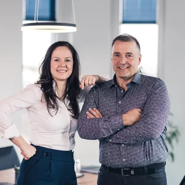 Daniela Steinhagen und Thomas Anderleit von PKF Fasselt Rostock