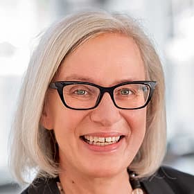 Astrid Schulte, Rechtsanwältin, Fachanwältin für Arbeitsrecht und Mediatorin bei PKF Fasselt